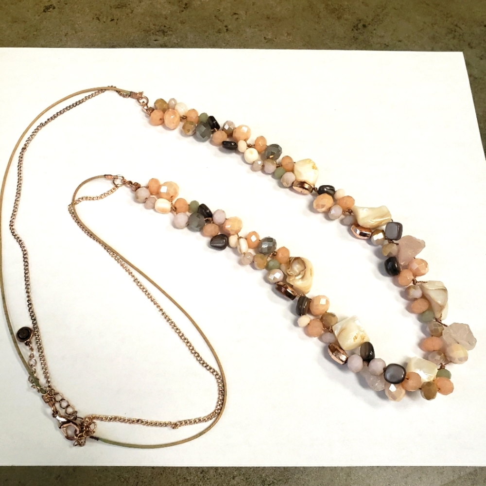 C 1946 Mixed bead long necklace